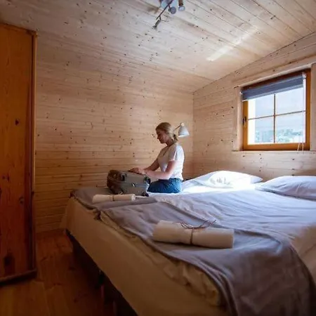 Comfortable With A Covered Terrace, For 6 People, Holiday home